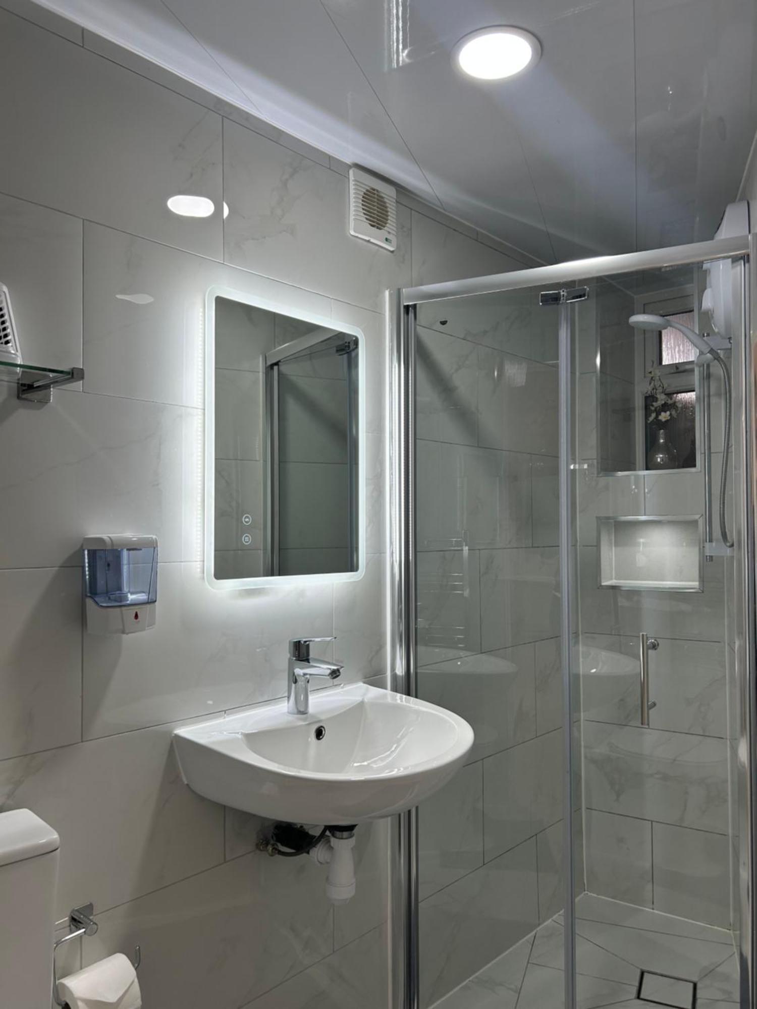 Cozy Studio Near To Tube Station Redbridge Exterior foto